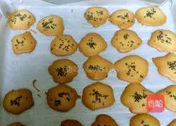 Illustration of how to make egg white sesame crispbread 8