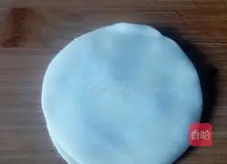 Simple version of scallion Illustration of how to make fried cakes 5