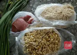 Henan Braised Noodles Recipe Illustration 1