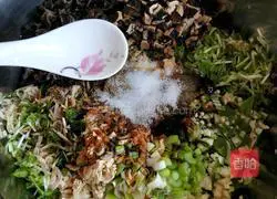 Illustration of how to make vegetarian buns 3