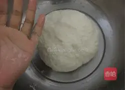 Illustration of how to make milk-flavored steamed buns 3