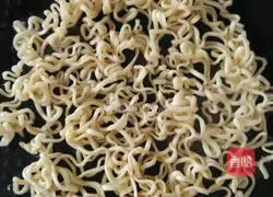 Illustration of how to make Western Red Egg Noodle Cake 3