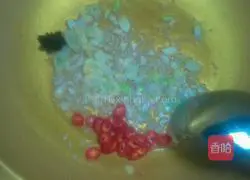 Illustration of how to make glutinous rice rolls 8