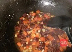 Illustration of how to make sausage braised rice 5