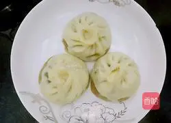 Illustration of how to make sophora buns 3