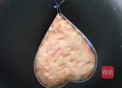 Illustration of how to make carrot and egg pancakes 8