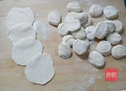 Illustration of how to make pork, cabbage and cabbage dumplings 7