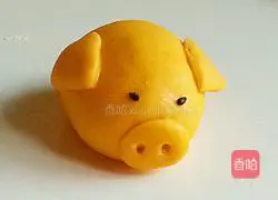 Illustration of how to make Lucky Golden Pig Steamed Buns 10