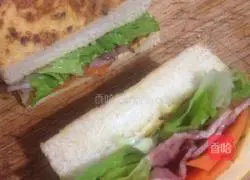 Breakfast Sandwich Recipe Illustration 8