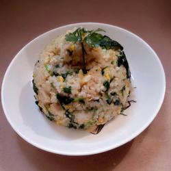 Fried rice with chives and eggs