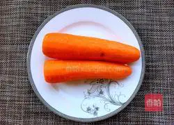 Illustration of how to make carrot and lotus steamed buns 1