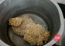 How to make fried noodles Illustration 1