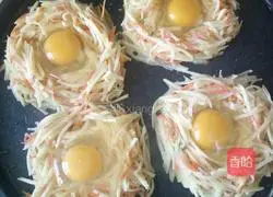 Bird's Nest Potato Pancake Recipe Illustration 4