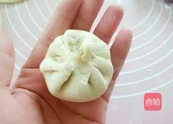 Illustration of how to make purple potato blossom steamed buns 14