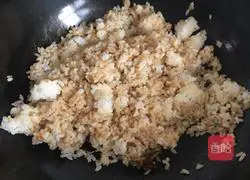 Illustration of how to make egg fried rice 4