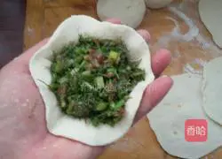 Illustration of how to make fennel beef buns 6