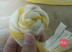 Illustration of how to make lollipop steamed buns 8