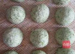 Illustration of making Yuqian steamed buns 5