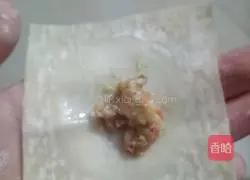 Illustration of how to make delicious triangular dumplings 2