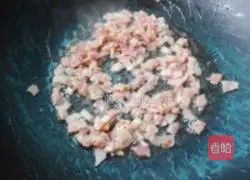 Illustration of how to make colorful egg fried rice 7