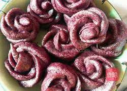 Illustration of how to make rose steamed buns 10