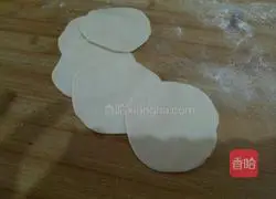 Illustration of how to make sour soup dumplings 4