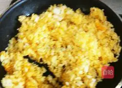 Deluxe Golden Egg Fried Rice Recipe Illustration 7