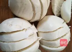 Illustration of how to make grilled bean curd steamed buns 3