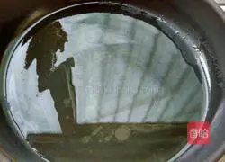 Illustration of how to make golden steamed buns 7