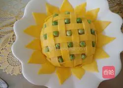 Illustration of how to make sunflower diced pork fried rice 11