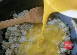 Egg Fried Rice Recipe Illustration 6