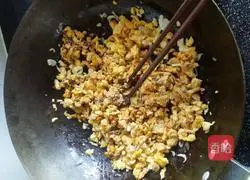 Illustration of how to make three fresh buns 4