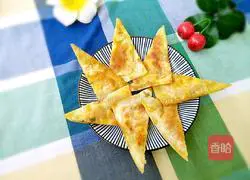 Illustration of how to make wonton and preserved egg patties 12