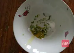 Illustration of how to make water spinach noodles 4