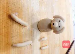Illustration of how to make puppy steamed buns 12