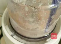 Illustration of how to make leek and pork dumplings 3