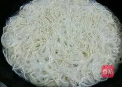 Tomatoes Illustration of how to make duck egg noodles 4