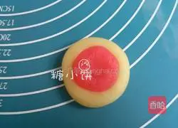 Illustration of how to make the sugar cookie delicacy
