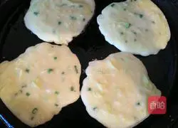 Illustration of how to make melon and egg pancakes 7