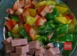 Illustration of how to make fried rice with colored pepper and soy sauce 2