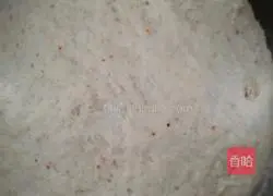 Illustration of a unique way to make sorghum noodles steamed buns with raisins 2