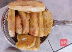 Illustration of how to make crispy steamed bun slices 5