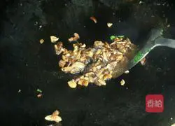 Illustration of how to make beef kale fried rice 2