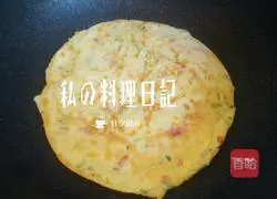 Potato shreds, bacon and sesame egg pancakes (less oil version for 3 people) Illustration of how to do it 9