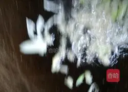 Illustration of how to make egg fried rice 10