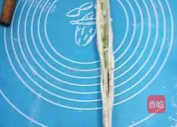 Illustration of how to make hand cakes 7