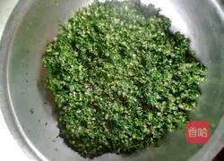 Illustration of making shepherd's purse dumplings 7