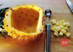 Nanyang Pineapple Boat Fried Rice Recipe Illustration 5