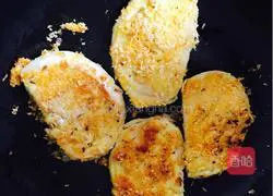 Illustration of how to make pan-fried steamed buns 8