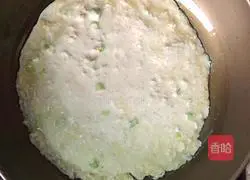 Illustration of how to make oatmeal and egg pancakes 3